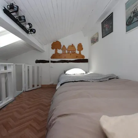 Ferienhaus La Bastide De Queyran Guesthouse *